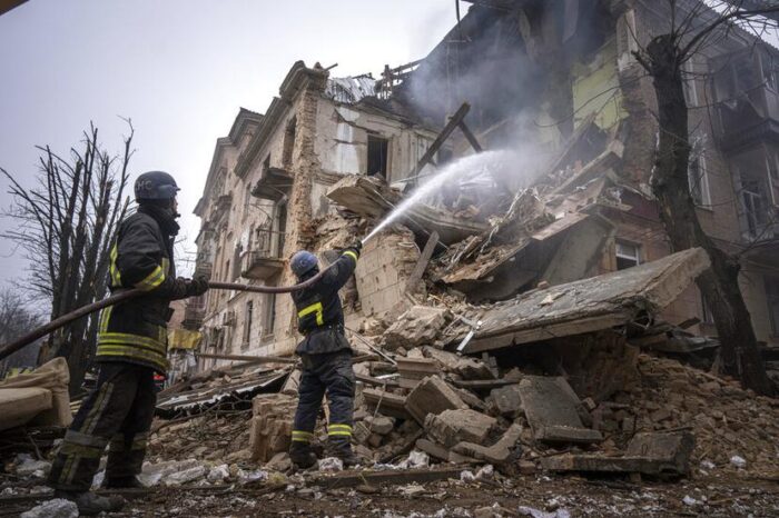 Capital de Ucrania sufre uno de los mayores ataques con misiles por parte de Rusia en lo que va de la guerra : Noticias de