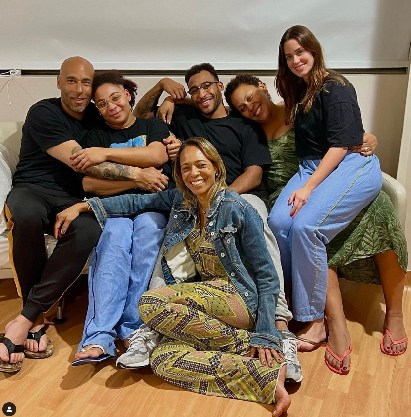 “Casi toda” la familia de Pele pasa la Navidad en el hospital junto al exfutbolista : Deportes de España