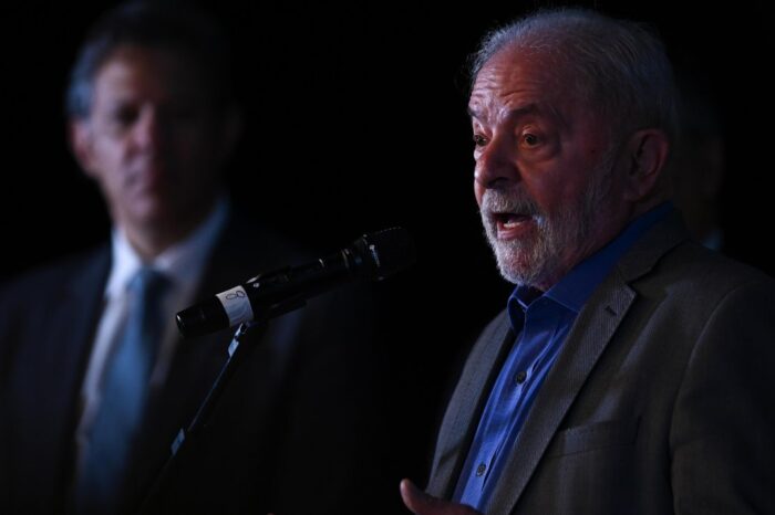 Lula anuncia los primeros cinco ministros que lo apoyaran en su gobierno : Noticias de