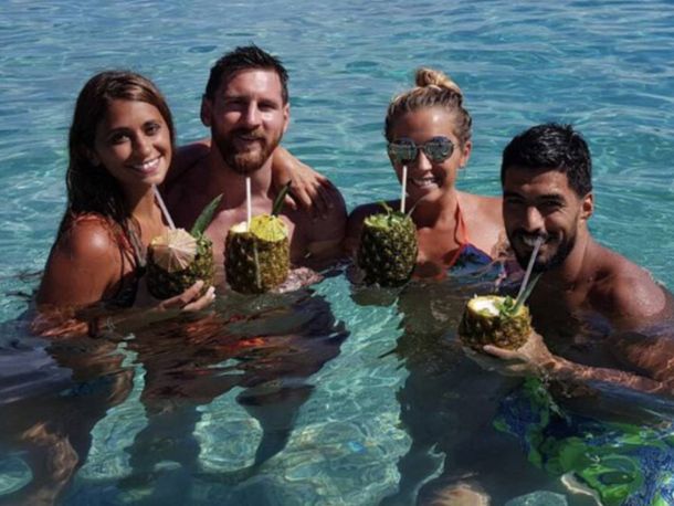 Luis Suarez pasara la Navidad con Lionel Messi en Rosario: los detalles : Deportes de Argentina