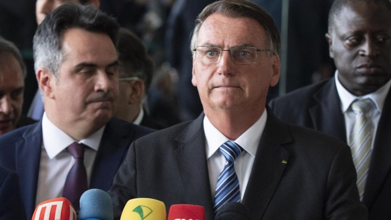 Bolsonaro rechaza tibiamente el intento de golpe de Estado de sus simpatizantes : Internacional de