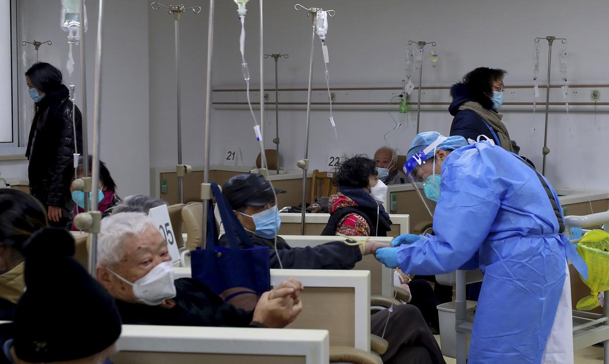 Un hospital en Beijing se queda sin camas para pacientes por repunte de casos de COVID-19 : Noticias de