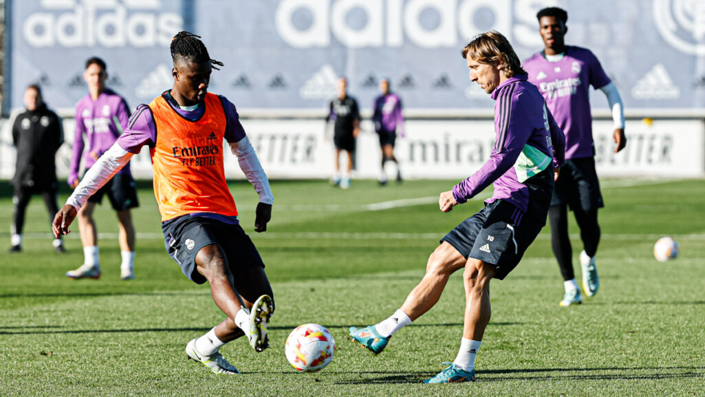 Ancelotti denuncia el ‘patatal’ del Cacereño: “No se puede jugar en este campo, para mi esto no es el futbol” : Deportes de España