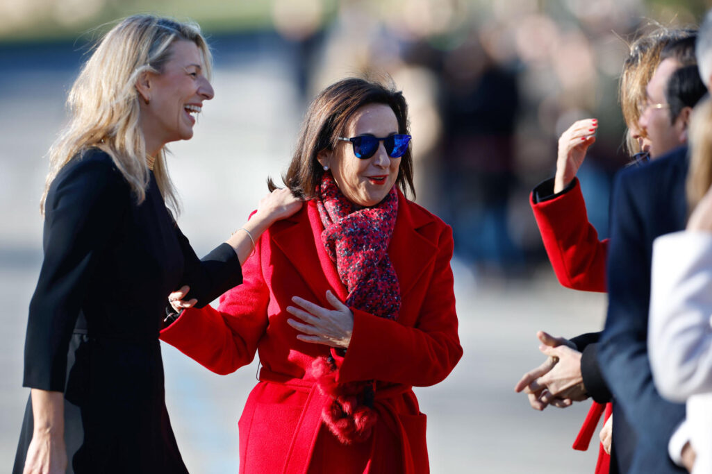 Yolanda Diaz y Podemos intercambian gestos de distension a la espera de que Sumar se una a la carrera electoral : Noticias de España