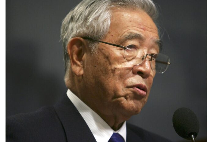 Muere director de Toyota a los 97 años : Noticias de