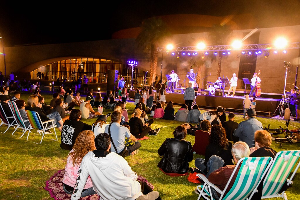 Espectacular noche de jazz en los Jardines del Teatro del Bicentenario : Entretenimiento de Argentina