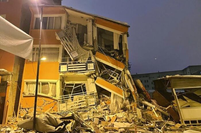 Reportan 641 muertes tras un terremoto de 7.8 en Turquia y Siria : Noticias de