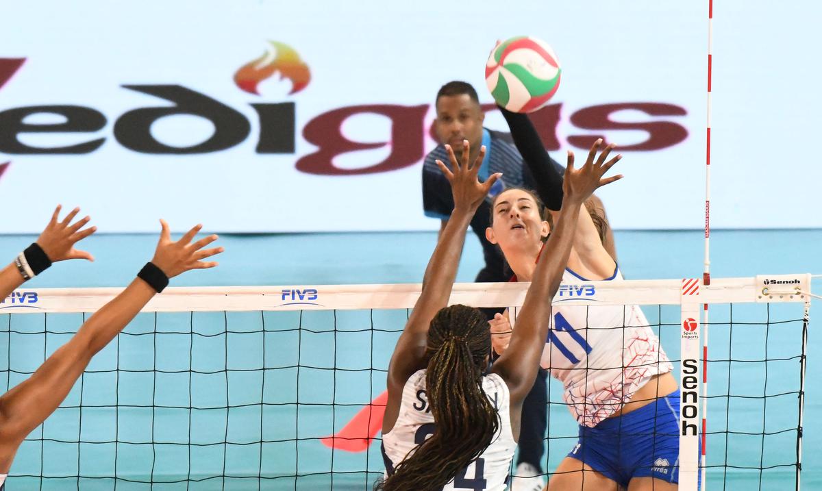 Los voleibolistas boricuas Brittany Abercrombie y Pedro Nieves permanecen en Turquia tras catastrofico terremoto : Deportes de Puerto Rico