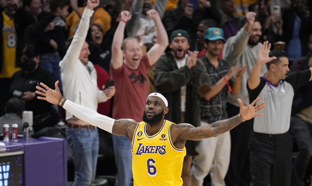 ¡Nuevo rey de puntos! LeBron James quiebra la marca de Kareem Abdul-Jabbar : Deportes de Puerto Rico