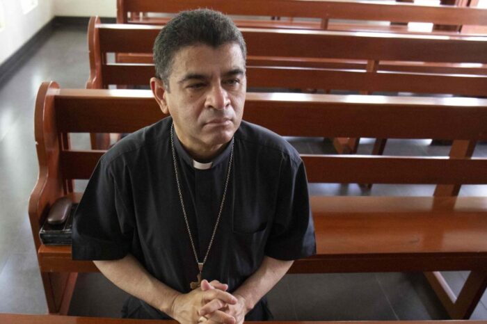 “Esta desquiciado”: condenan a 26 años a obispo que nego ser desterrado en Nicaragua : Noticias de
