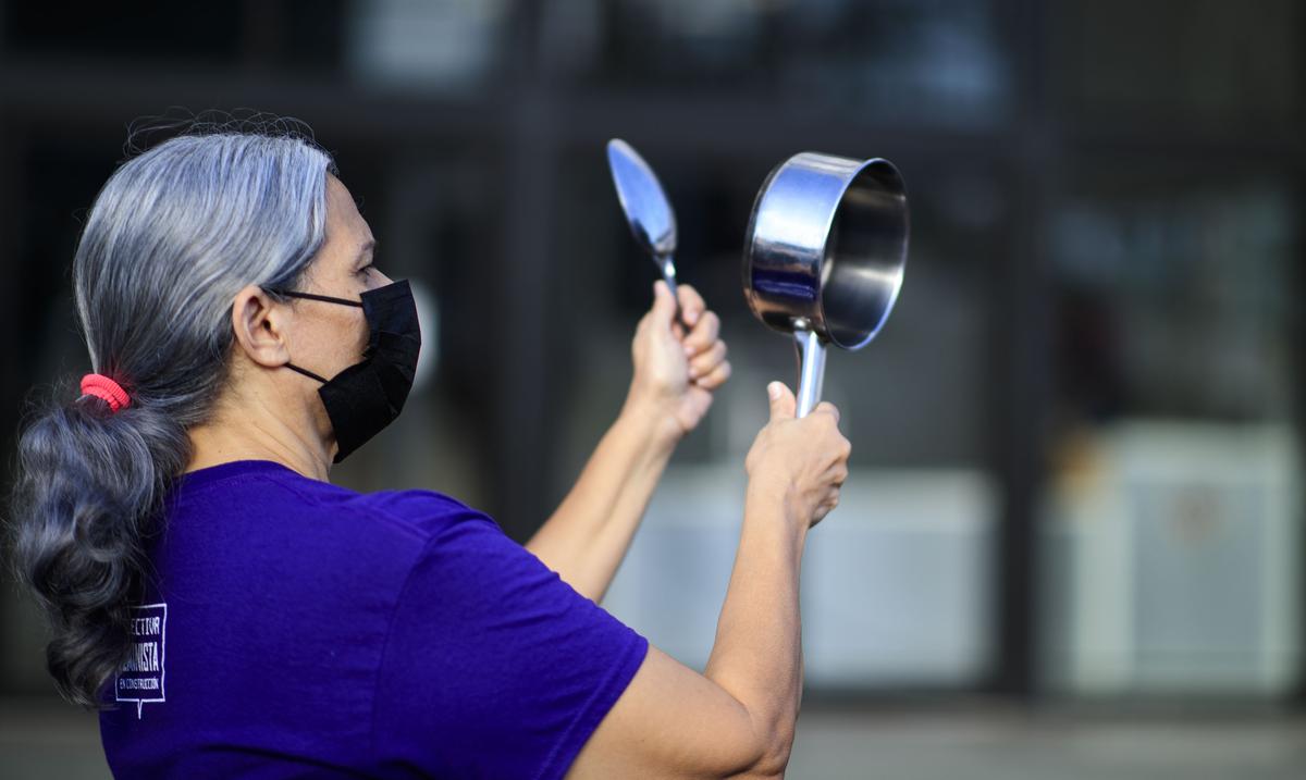 Estudio reafirma la necesidad del desarrollo de politica publica que promueva condiciones de vida digna para las mujeres : Noticias de Puerto Rico