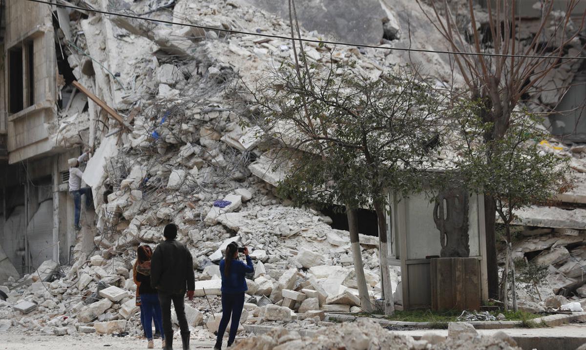 Naciones Unidas afirman que la cifra de muertes por los terremotos en Turquia y Siria ascienden al menos a 50,000 : Noticias de