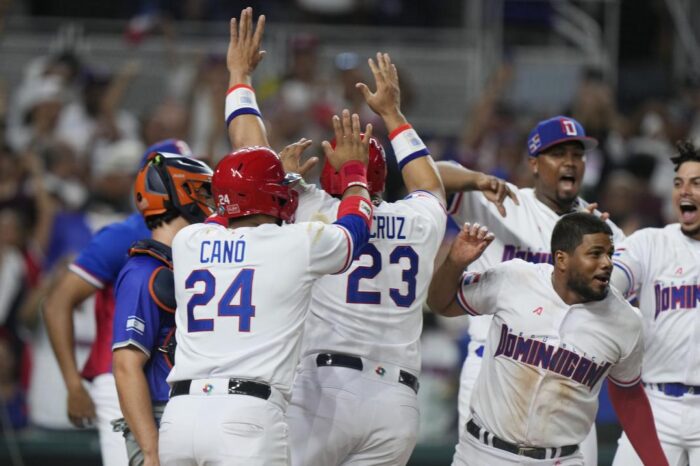 Republica Dominicana propina el segundo nocaut del Clasico Mundial de Beisbol con victoria ante Israel : Deportes de Puerto Rico