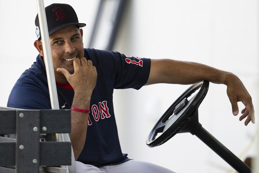 Alex Cora: sin presion a su quinta temporada como dirigente de los Red Sox de Boston : Deportes de Puerto Rico