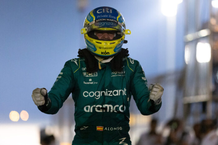 La celebracion del podio de Alonso desata la locura en redes: los memes mas destacados del GP de Barein : Deportes de España