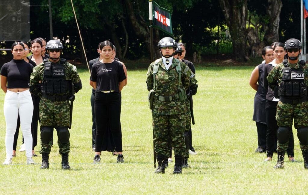 mujeres prestan servicio voluntario, fueron 180 : Noticias de Colombia