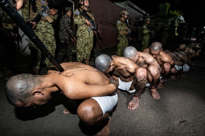 “La carcel mas criticada del mundo” ya suma 4,000 presos en El Salvador : Noticias de
