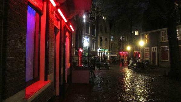 “¿Viene para una noche loca? Mantengase alejado”: el mensaje de Ámsterdam para espantar al turista de sexo y borrachera : Internacional de