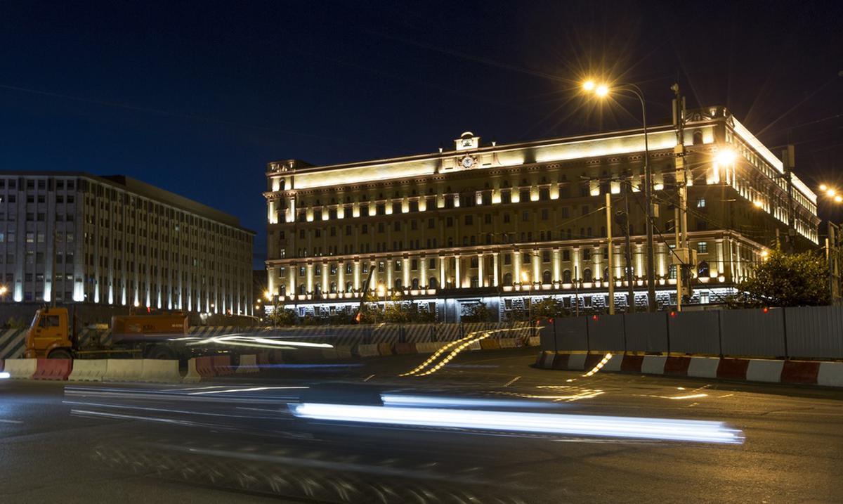 Diplomaticos de Rusia y Estados Unidos se reunen para hablar sobre el arresto de periodista del Wall Street Journal : Noticias de