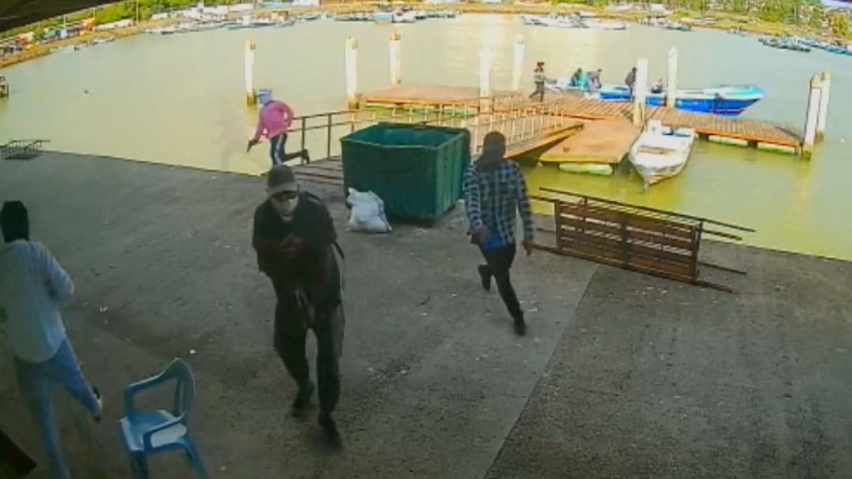 En video: grupo armado masacra a balazos a nueve pescadores en Ecuador : Noticias de