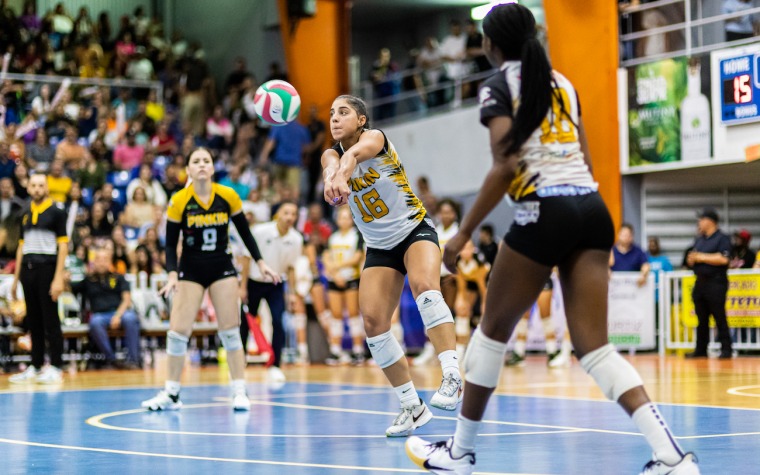 Paola la Pinkin: Novata del Año y MVP : Deportes de Puerto Rico