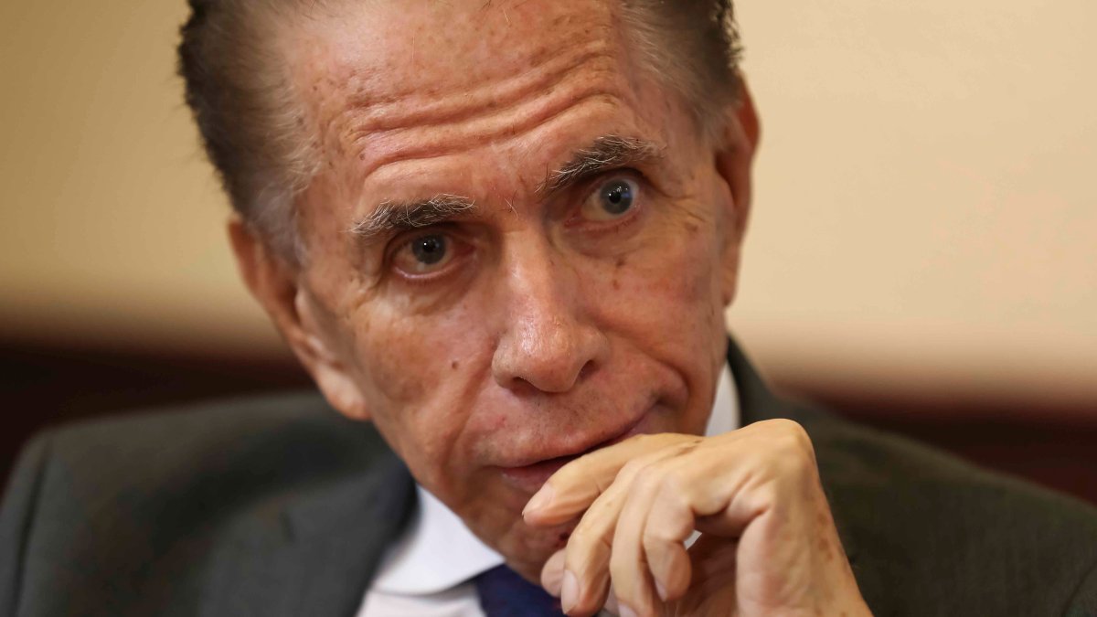 Se retira “Don Alfonso”, el presentador hispano con el record Guinness por mas años en television : Noticias de