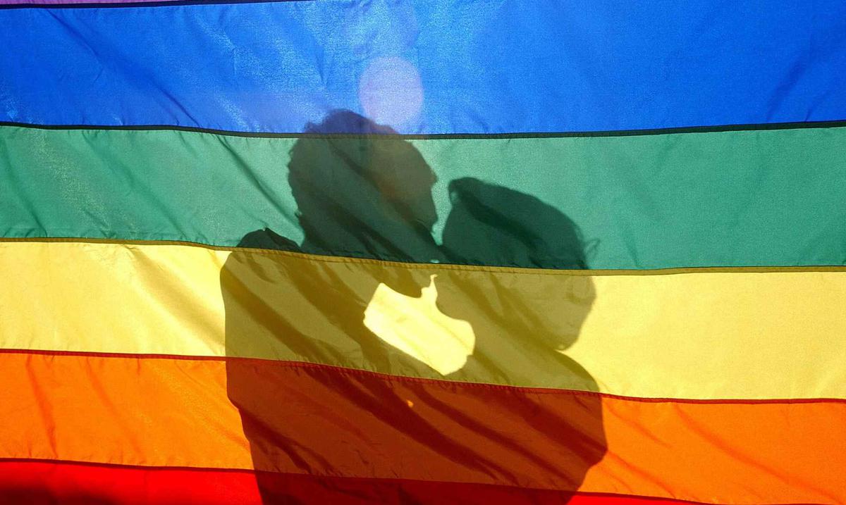 Uganda aprueba ley que condena la homosexualidad con carcel y hasta pena de muerte : Noticias de