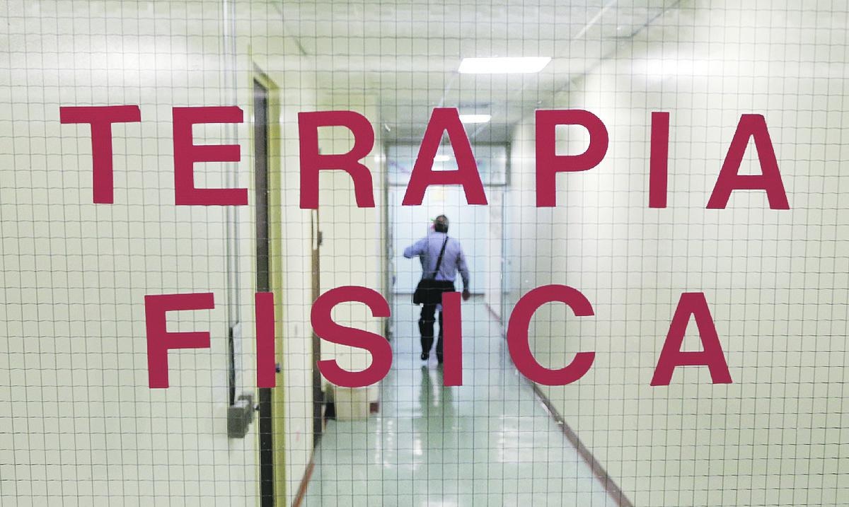 Posponen prueba de revalida para asistentes de terapia fisica ante atrasos en revision : Noticias de Puerto Rico