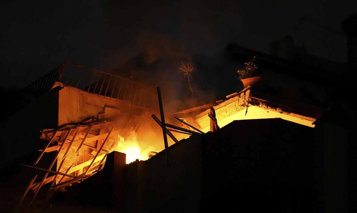 Israel ataca con bombas a la Franja de Gaza : Noticias de