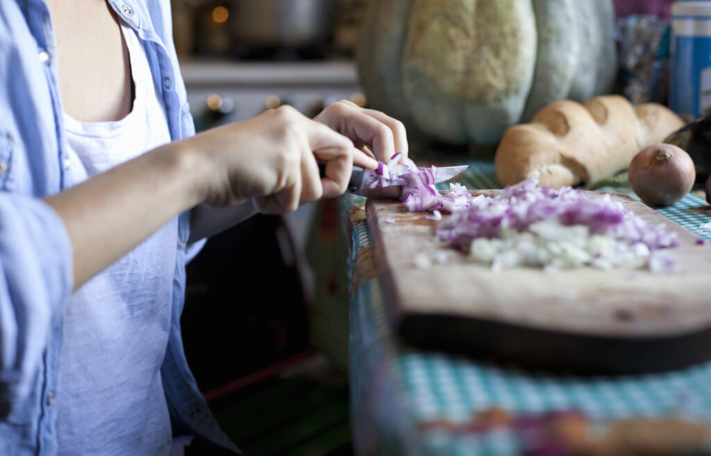 ¿Como cortar cebolla sin llorar? Trucos con productos que siempre tuvo cerca : Entretenimiento de Colombia