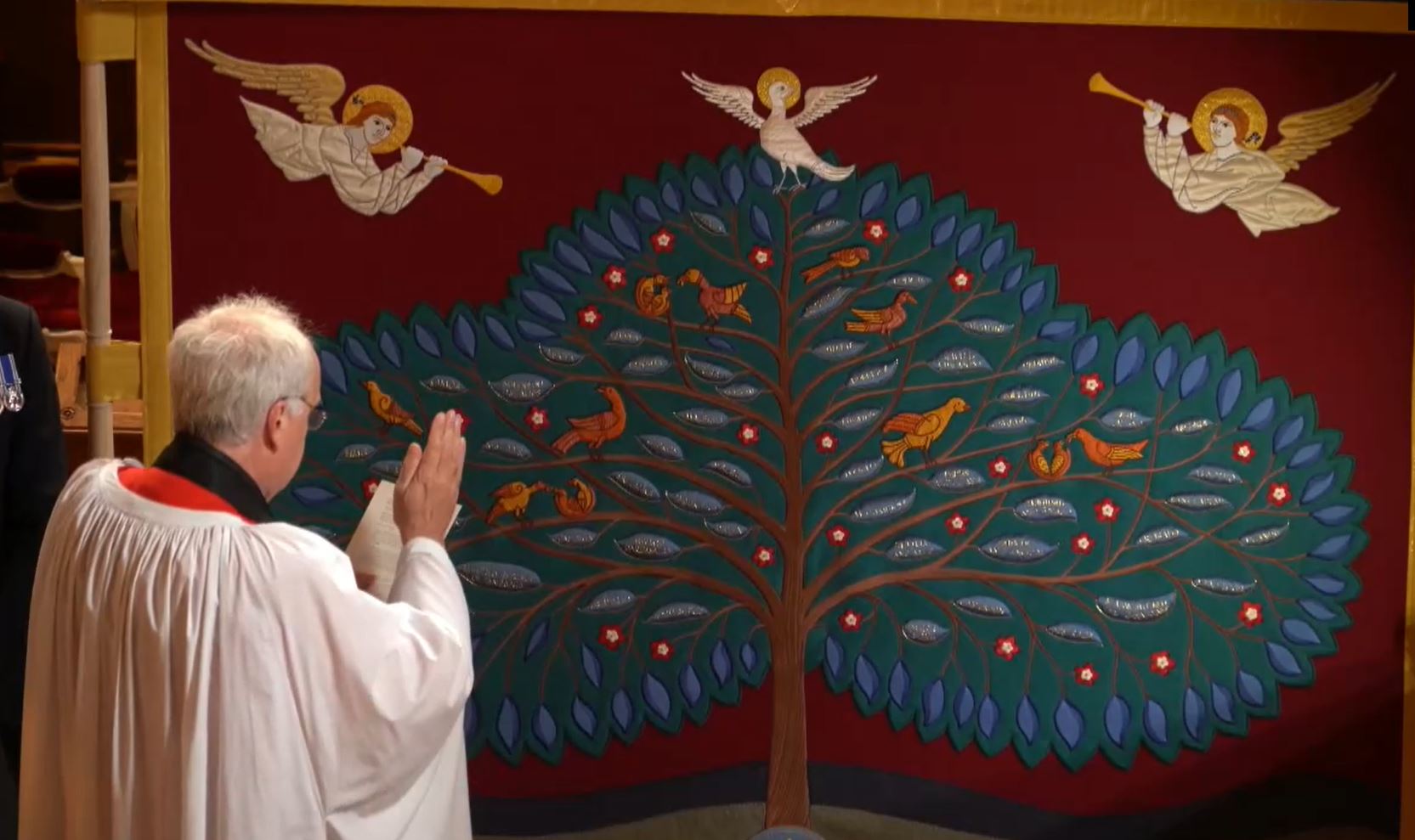 La novedad en la coronacion de Carlos III que ha enfadado a los republicanos en Reino Unido : Internacional de