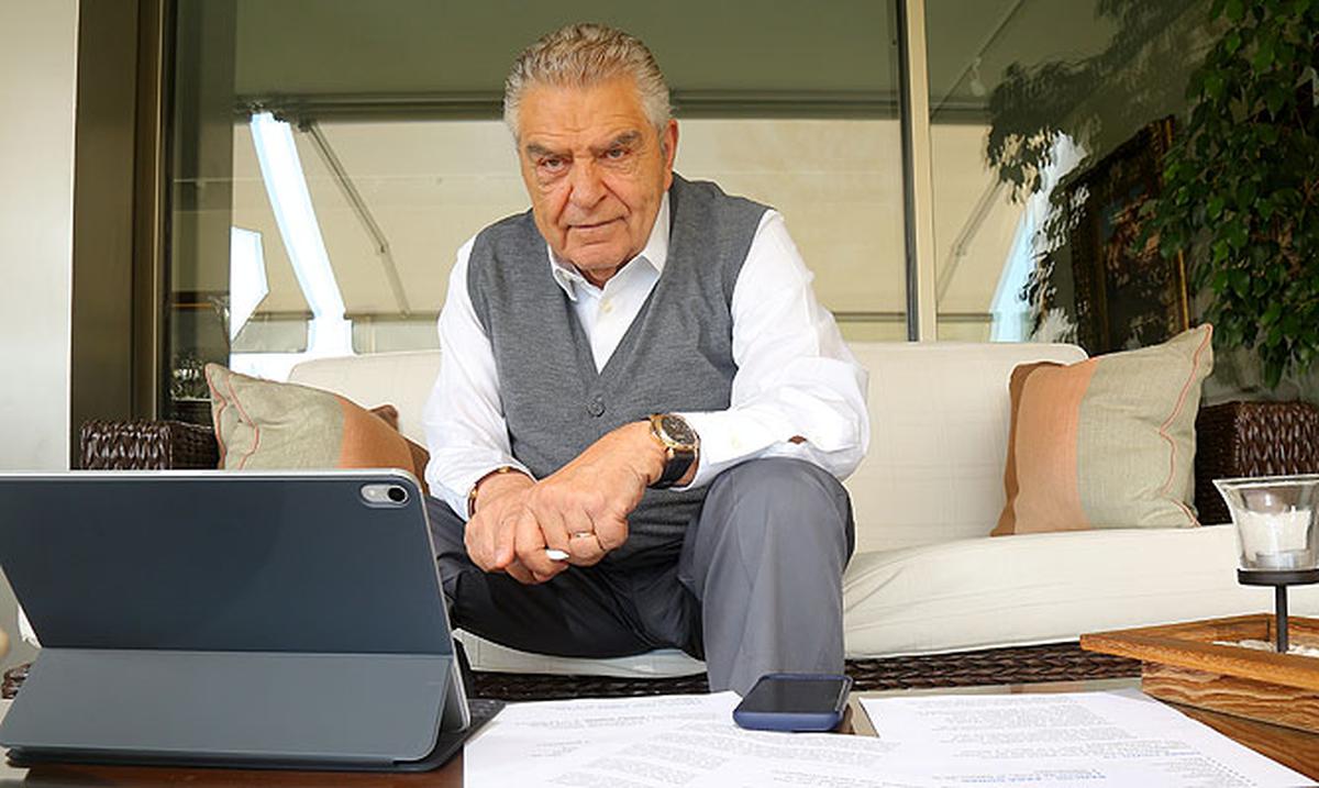 Lejano el retiro para Don Francisco : Entretenimiento de Puerto Rico