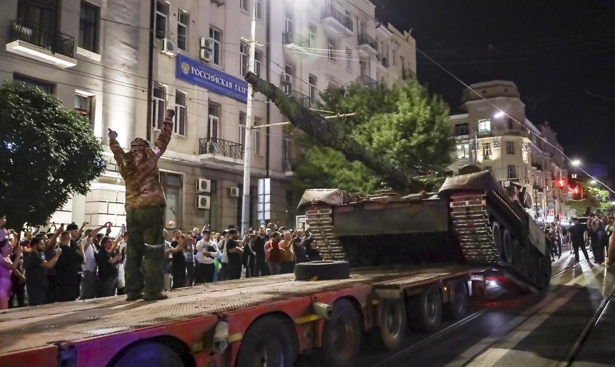 El exilio del lider mercenario ruso pone fin a la revuelta entre dudas sobre poder de Putin : Noticias de