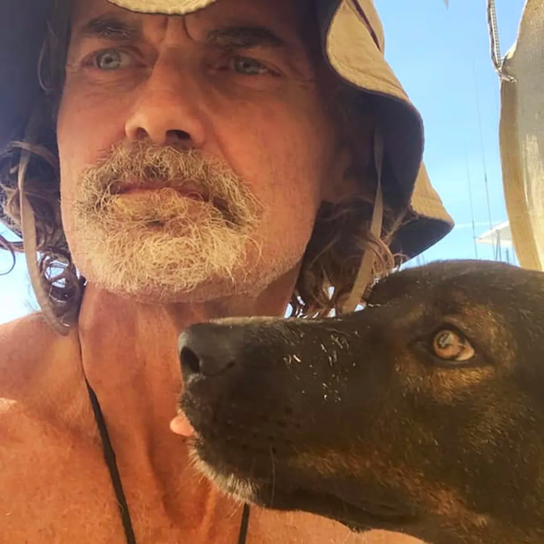 Hallan hambrientos a marinero y mascota que salieron de Mexico y quedaron varados en altamar : Noticias de