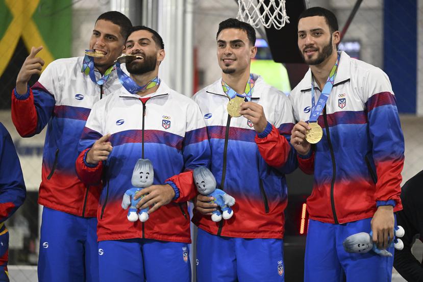 Luis Cuascut extraña a los Vaqueros mientras sigue desarrollando sus habilidades con la Seleccion Nacional 3×3 : Deportes de Puerto Rico
