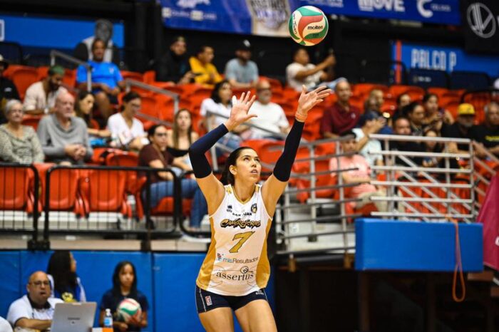 Evaluan cambio que llevaria a Andrea Rangel a las Cangrejeras desde Naranjito en el voleibol superior : Deportes de Puerto Rico