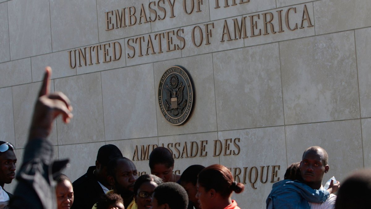 Secuestran enfermera estadounidense y su hijo en Haiti, segun informes : Noticias de