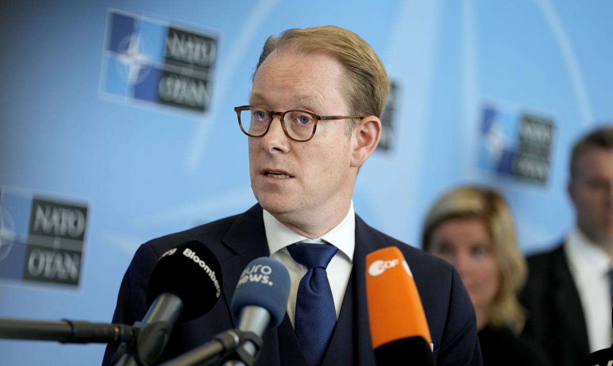 Suecia y Turquia logran algunos avances en dialogo para admision sueca a OTAN : Noticias de