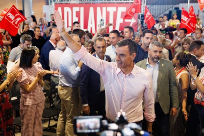 Los partidos arrancan la campaña bajo la sombra de los pactos y el temor a una escasa movilizacion : Noticias de España