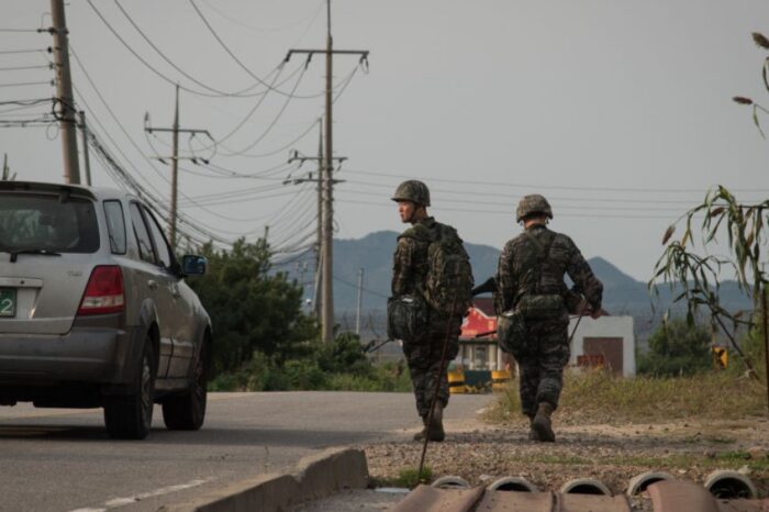 Corea del Norte dice que el soldado de EEUU que cruzo la frontera pidio asilo : Noticias de