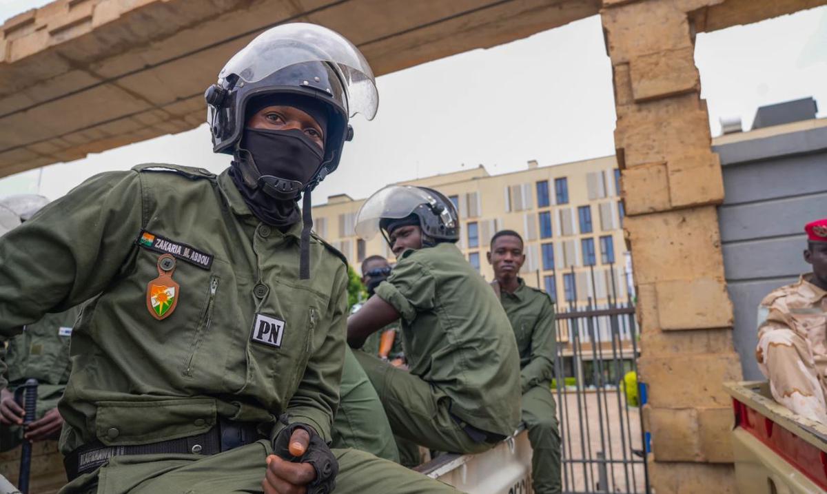 Junta de Niger invita a Mali y a Burkina Faso a ayudarle a defenderse tras el derrocamiento del presidente : Noticias de
