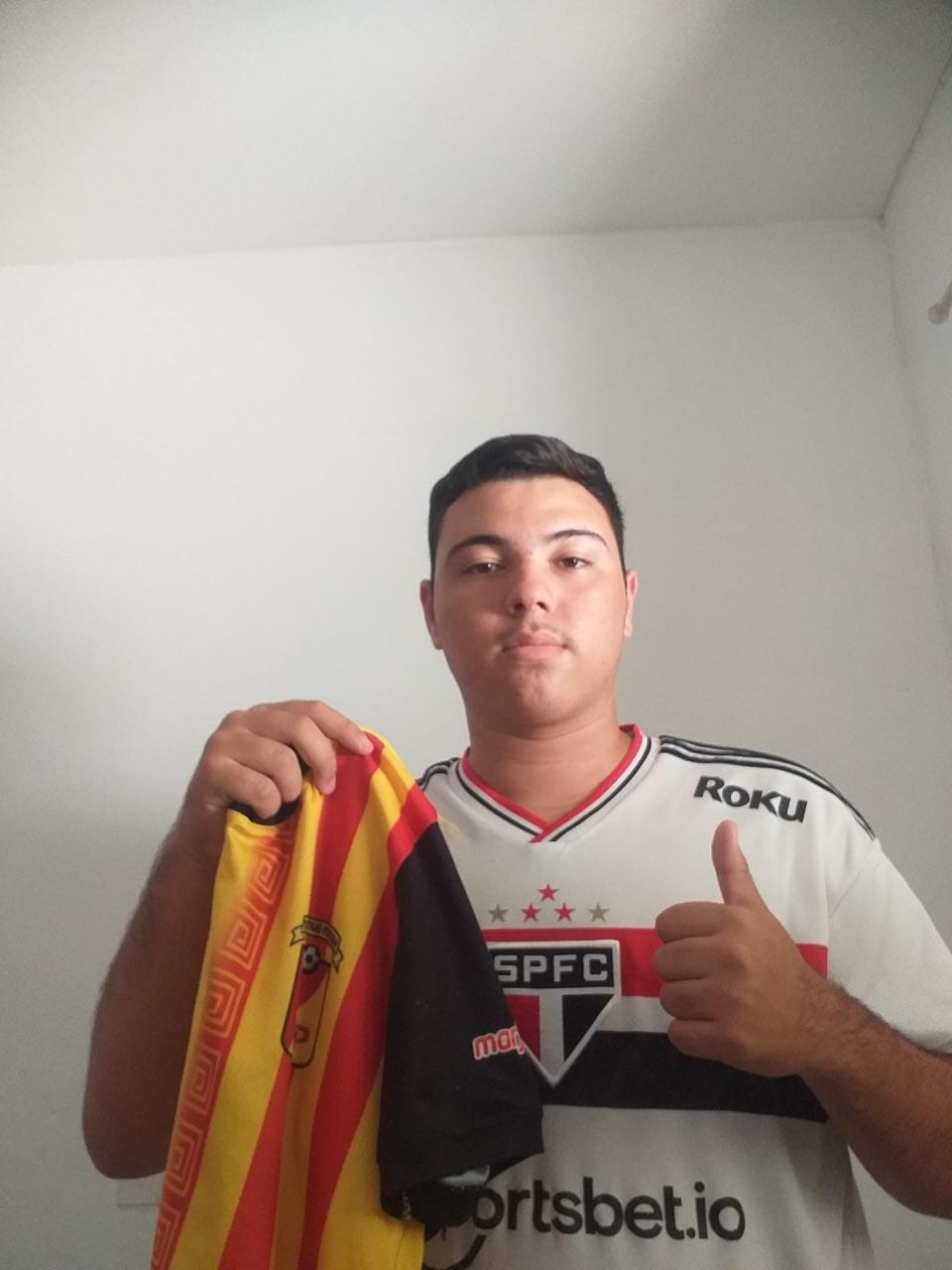 Deportivo Pereira tiene un hincha brasileño que lo sigue desde la Primera B : Deportes de Colombia