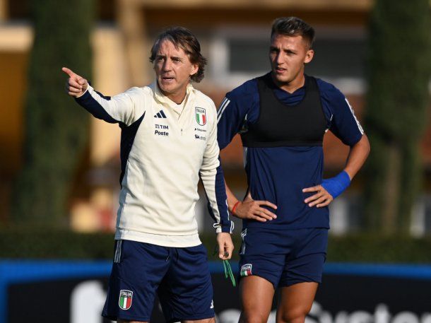 Roberto Mancini renuncio como entrenador de la Seleccion de Italia : Deportes de Argentina