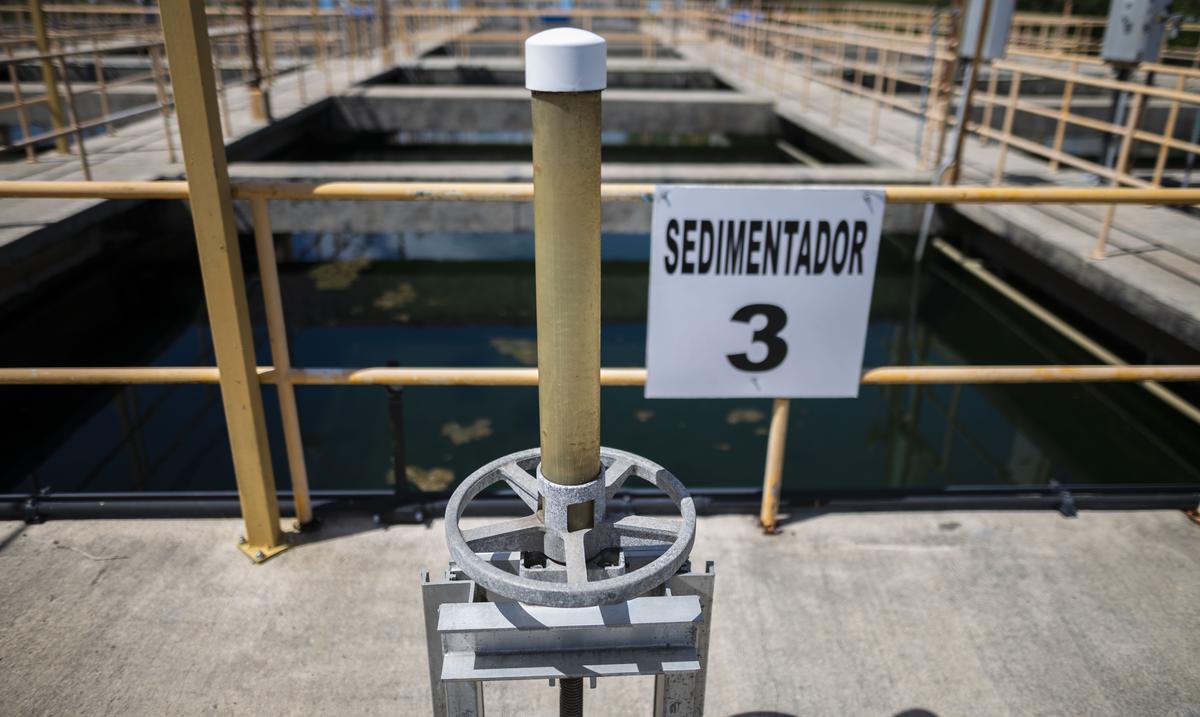 La AAA cierra suministro de agua en el barrio Cubuy de Canovanas tras un presunto evento contaminacion : Noticias de Puerto Rico