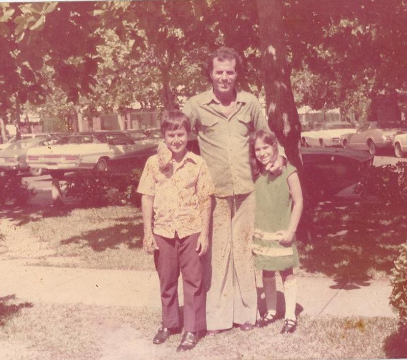 Recordamos la noche en que Julio Iglesias confirmo su origen puertorriqueño : Entretenimiento de Puerto Rico