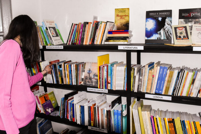 San Juan cuenta con una biblioteca netamente de autores locales : Entretenimiento de Argentina
