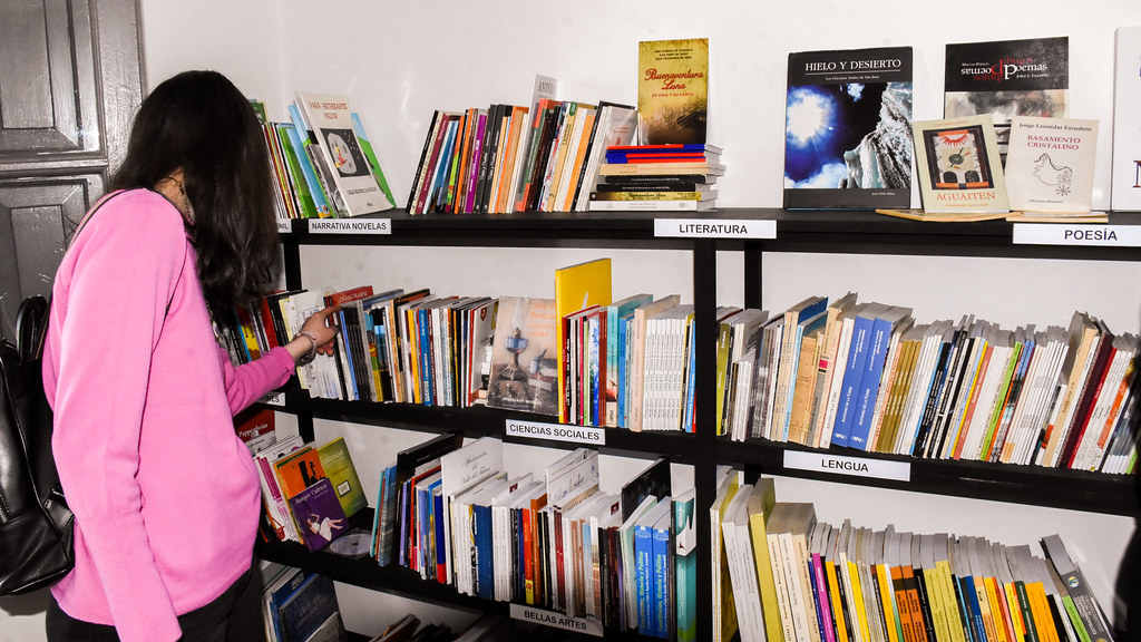 San Juan cuenta con una biblioteca netamente de autores locales : Entretenimiento de Argentina