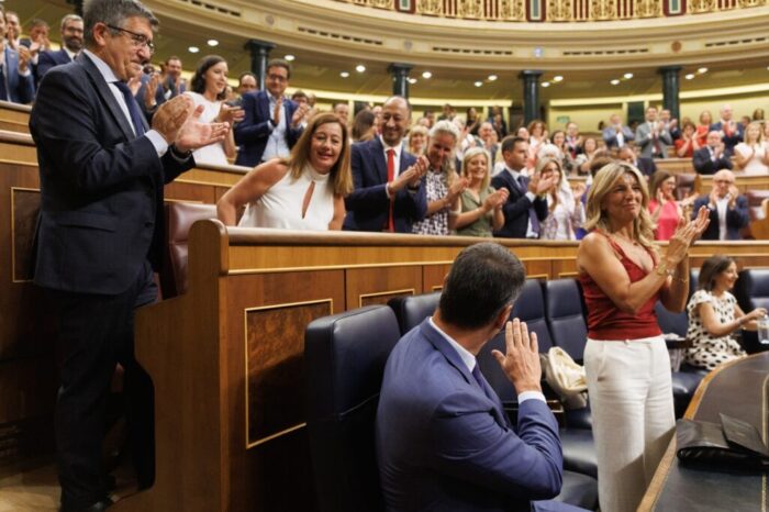 PSOE y Sumar, dos caminos en busca del apoyo de Junts para revalidar el Gobierno : Noticias de España