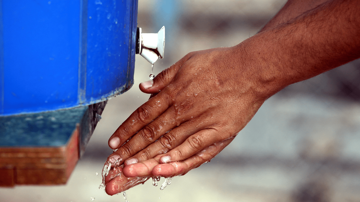 Con brotes extendiendose en mas paises, el colera esta resurgiendo en el mundo, advierte la OMS : Noticias de