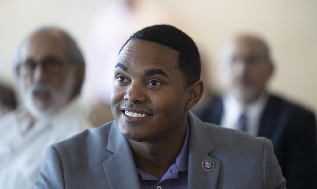 El congresista Ritchie Torres afirma que la crisis de liderato en la Camara baja federal impacta los asuntos de Puerto Rico : Noticias de Puerto Rico